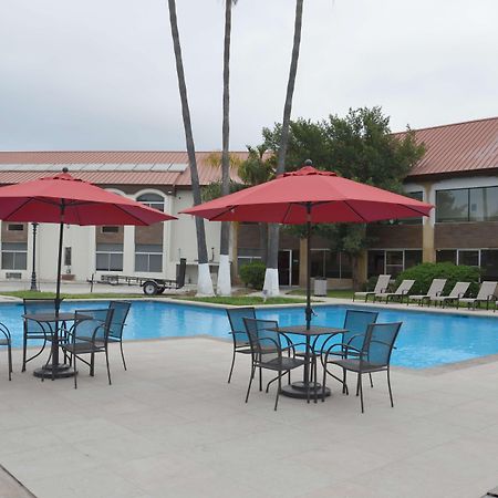Days Inn By Wyndham Piedras Negras Kültér fotó