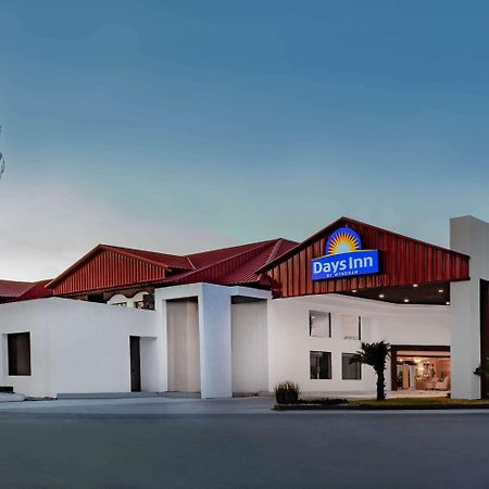Days Inn By Wyndham Piedras Negras Kültér fotó