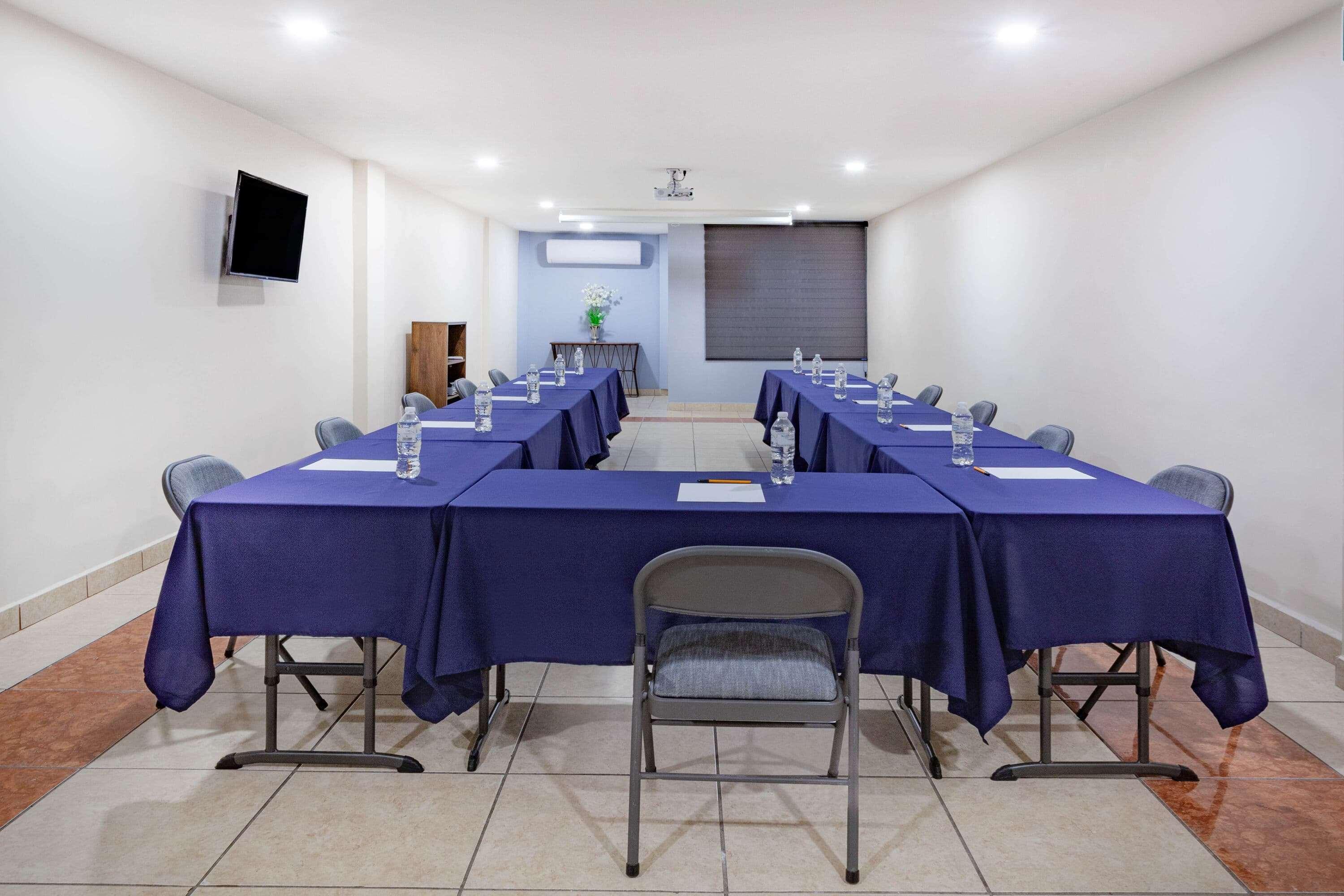 Days Inn By Wyndham Piedras Negras Kültér fotó